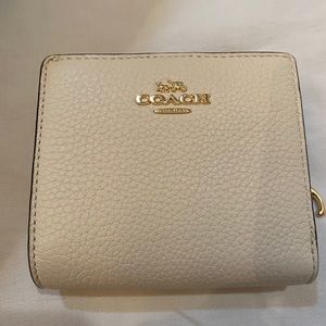 Coach cream leather wallet. Brand new never used.